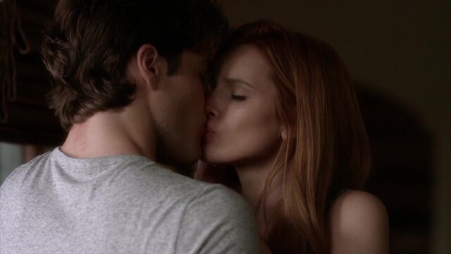 File:Famous.in.Love.S01E01.720p.HDTV.x264-FLEET 1385.jpg