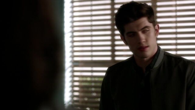 File:Famous.in.Love.S01E01.720p.HDTV.x264-FLEET 0524.jpg