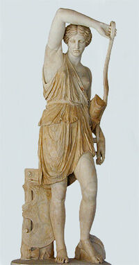 Amazonstatue1.jpg