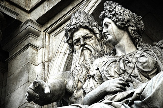 Zeus-estatua.jpg