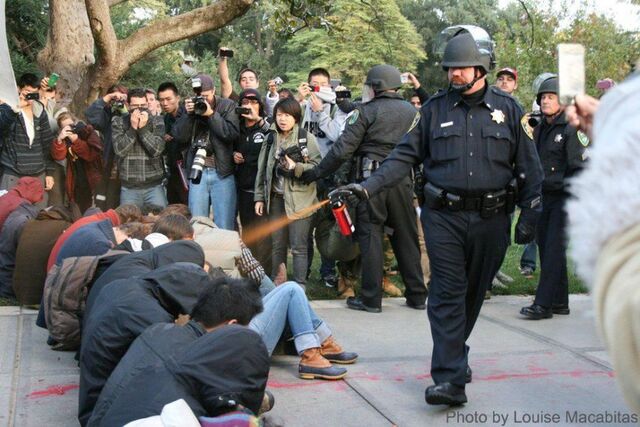 File:14 oakland pepper spray.jpg