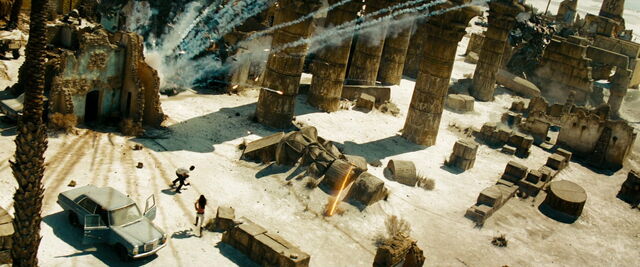File:Transformers-revenge-movie-screencaps.com-15125.jpg