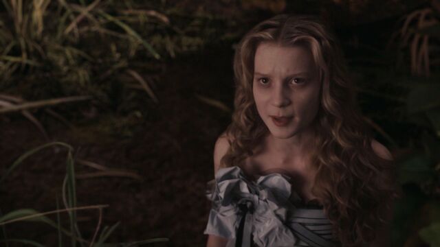 File:AliceInWonderland-2521.jpg