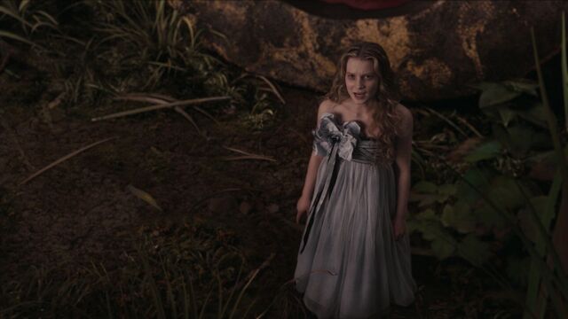 File:AliceInWonderland-2508.jpg