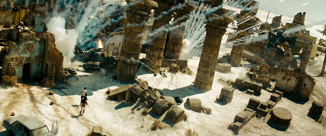 File:Transformers-revenge-movie-screencaps.com-15127.jpg