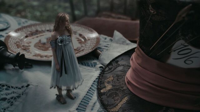 File:AliceInWonderland-2103.jpg