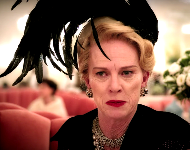 File:HeddaHopperPortrait.png
