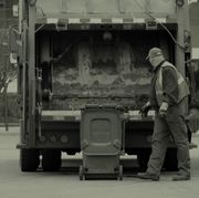 Trash Truck 10-28-2011 074357