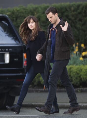 File:Fifty-shades-darker-set-photo-105.jpg