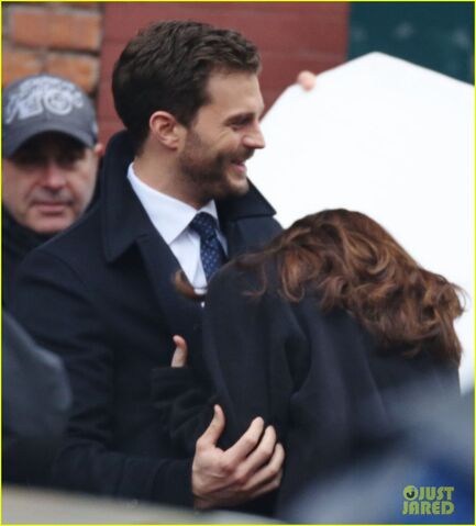 File:Fifty-shades-darker-set-photo-28.jpg