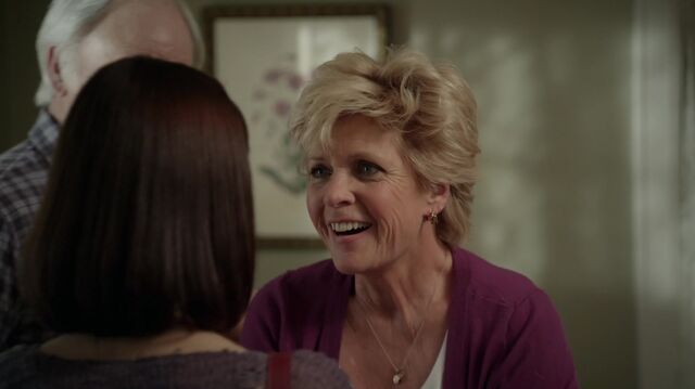 File:1x01 24 Carter, Joan.jpg
