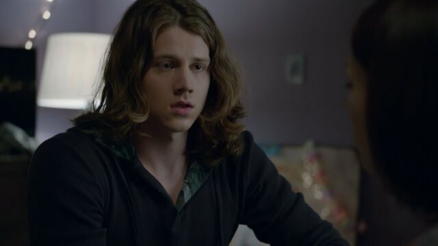 File:1x02 93 Max, Carter.jpg