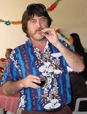 File:Cigwine.jpg