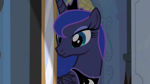 File:Luna smiles.png