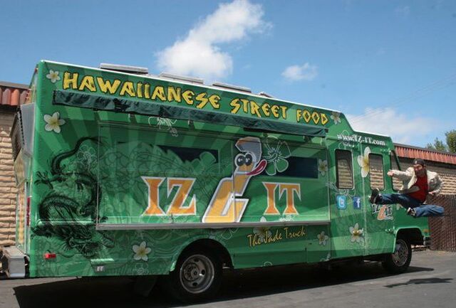File:IzIsItFreshGrill2.jpg