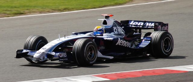 Archivo:Nico Rosberg 2007 Britain.jpg