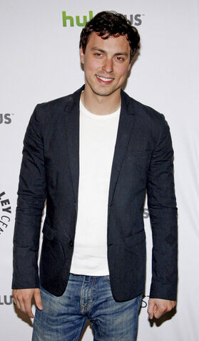 File:John+Francis+Daley+Celebs+PaleyFest+2012+LA-01.jpg