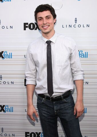 File:John+Francis+Daley+Fox+Fall+Eco+Casino+Party-02.jpg