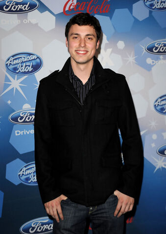 File:John+Francis+Daley+Fox+Meet+Top+12+American-01.jpg