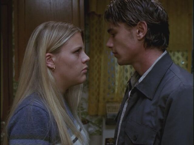 File:Kim-Kelly-Is-My-Friend-freaks-and-geeks-17572024-800-600.jpg