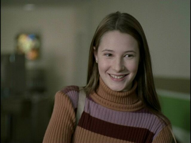 File:Cindy-Sanders-ep01-01.jpg