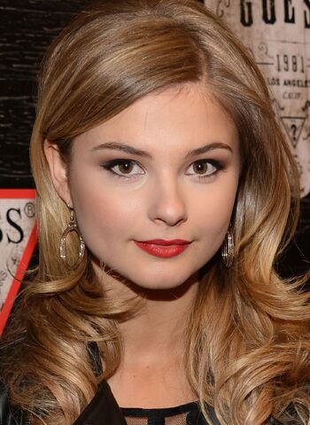 File:Stefanie-scott-attends-guess-new-york-fashion-week-celebration-in-new-york-city-feb.-2014 5.jpg