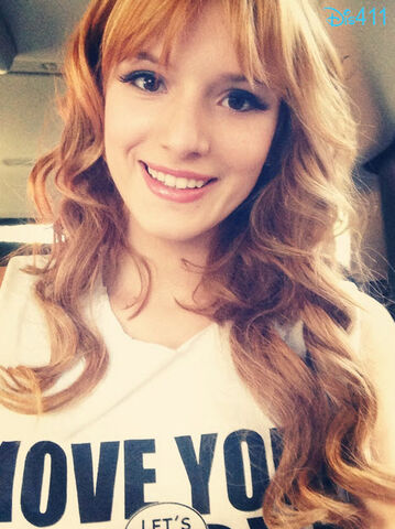 File:Bella-thorne-move-your-body-may-1.jpg