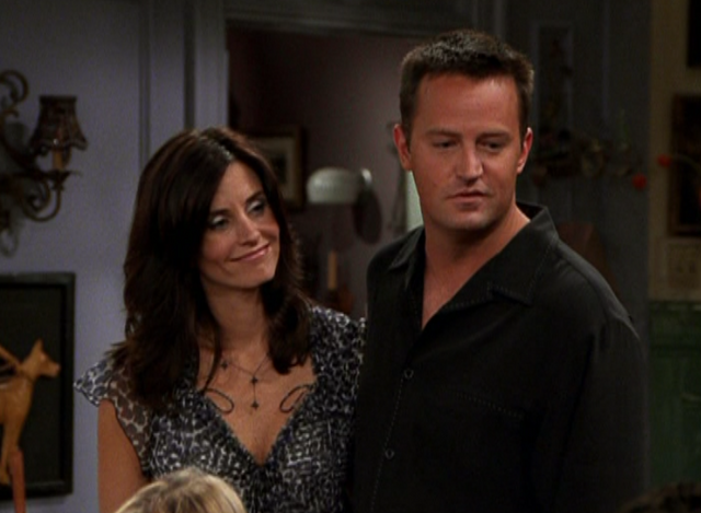 File:Monica & Chandler (9x08).png