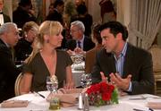 180px-Friendsphoebedinner.jpg