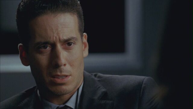 Datei:Agent-Charlie-Francis-in-1x03-The-Ghost-Network-agent-charlie-francis-20553031-1360-768.jpg