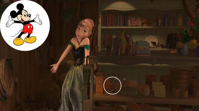 Archivo:859bf6ec-2e42-4acc-a702-318f3144e7eb frozen-mickey.jpg