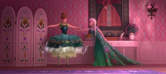 Archivo:Frozen-fever-disneyscreencaps.com-258.jpg
