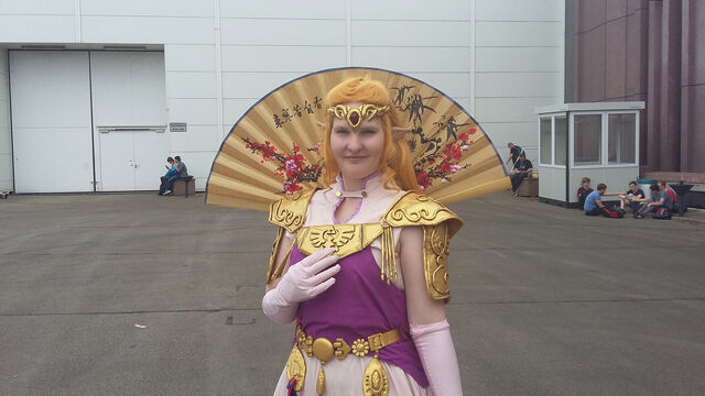 Fichier:Gamescom-2016-Cosplay-7.jpg