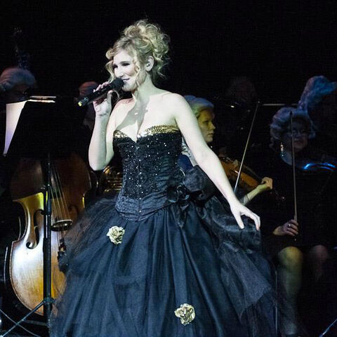 Fichier:Diane Concert 2.jpg