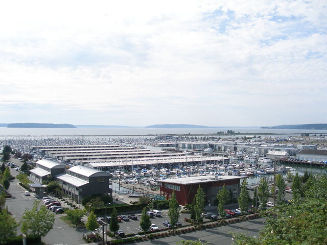 File:Everett Marina.jpg