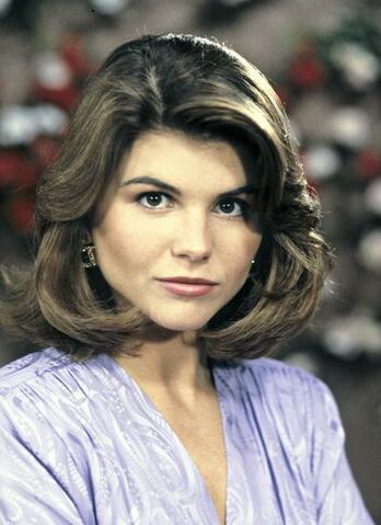 File:Lori-loughlin-1989-full-house-w352.jpg