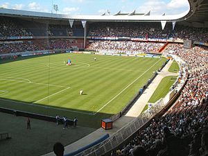 300px-Paris-Parc-des-Princes