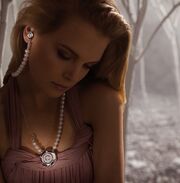 Earphone jewel