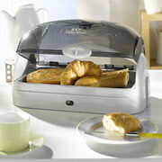 Vacuum breadbox
