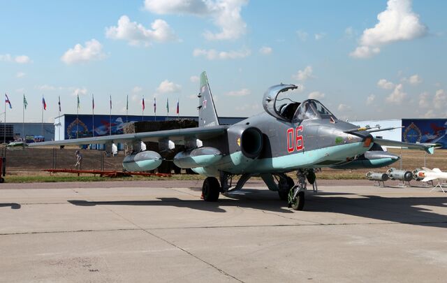 File:Sukhoi Su-25SM (2).jpg