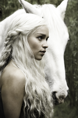 Файл:Daenerys HBO.png