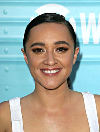 Keisha Castle-Hughes pornstar photo 29