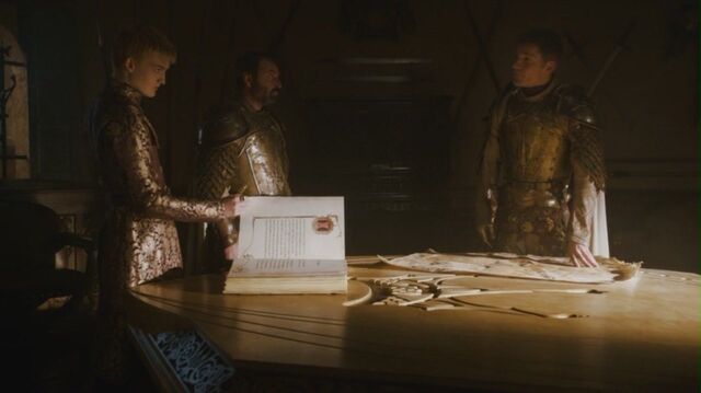 File:Kingsguard sigil old and new Season 4.jpg