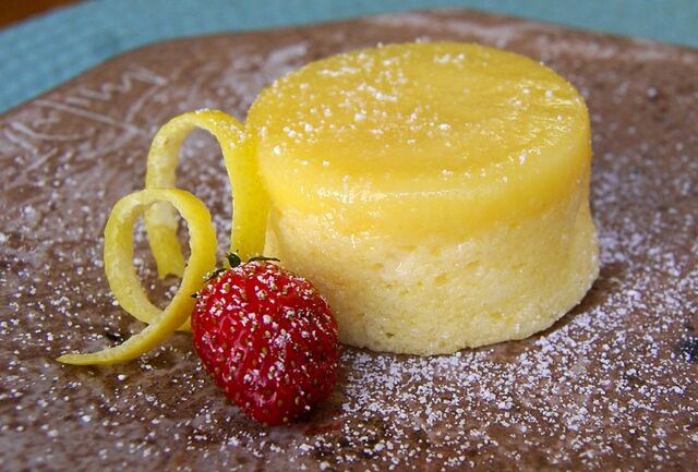 File:Lemoncakes1.jpg