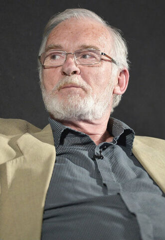 File:Ian-McElhinney-200.jpg