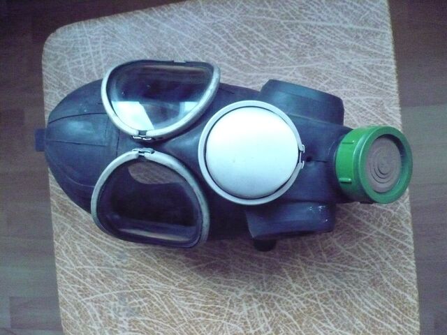 File:PMK-3 Gas Mask Prototype.jpg