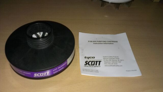 File:Scott P100 With Instructions.jpg