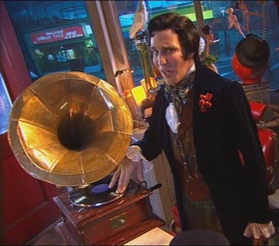 File:DJVince.jpg