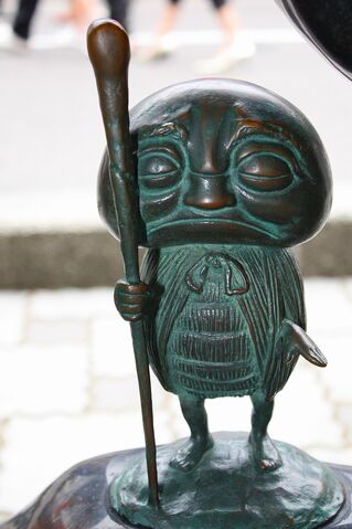 File:Abura-Sumashi statue.jpeg