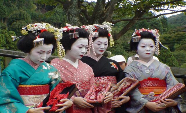 File:Geisha3.jpg